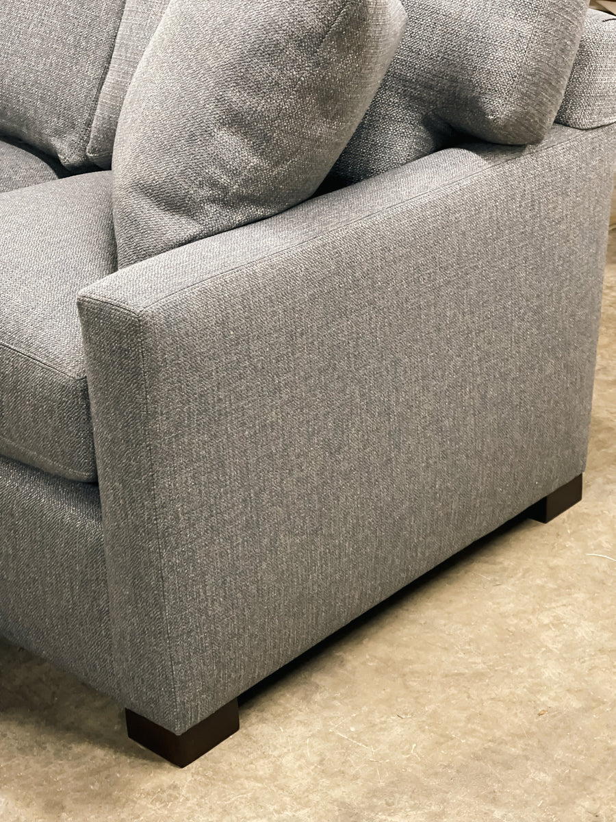 STANDARD TRACK ARM CHAISE