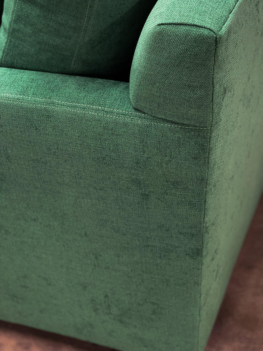 PETITE TRACK ARM L SECTIONAL