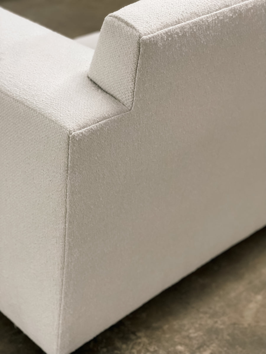 WIDE TRACK ARM U SOFA