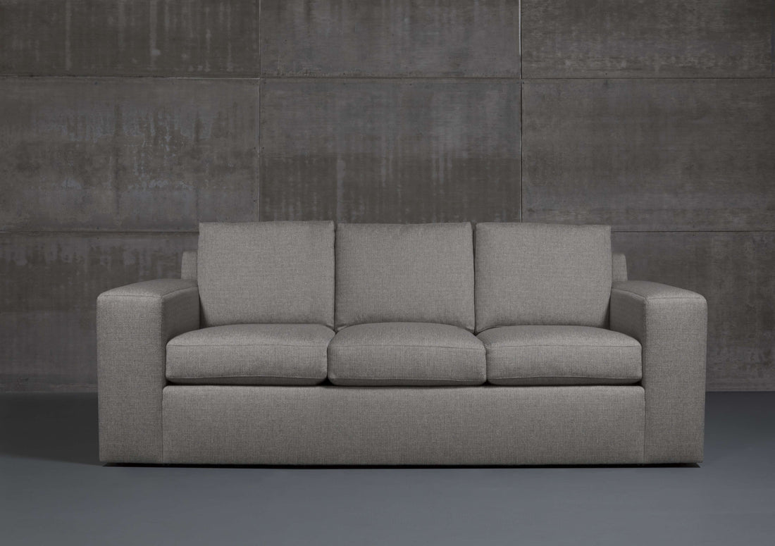 WIDE TRACK ARM CHAISE